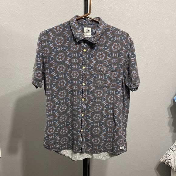 Quicksilver mens button down - Picture 1 of 4